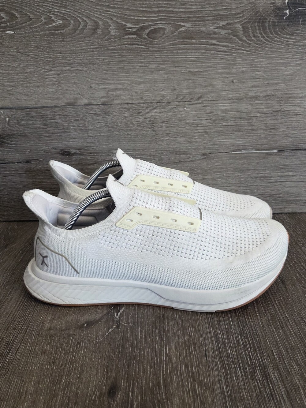 Flux Womens Adapt Runner White Gum Running Athletic Barefoot Knit Shoes Size 11